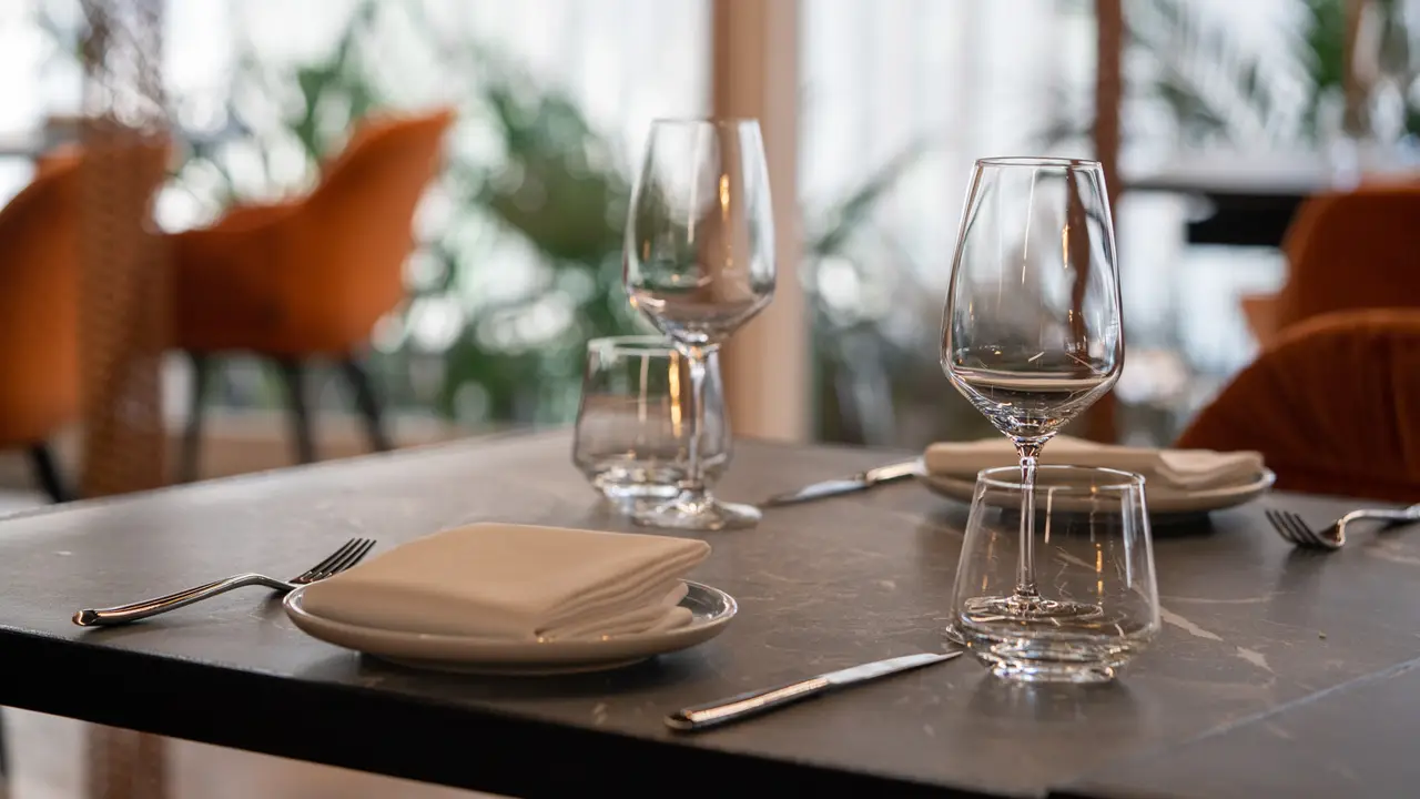 NICE Restaurant, Berlin, BE