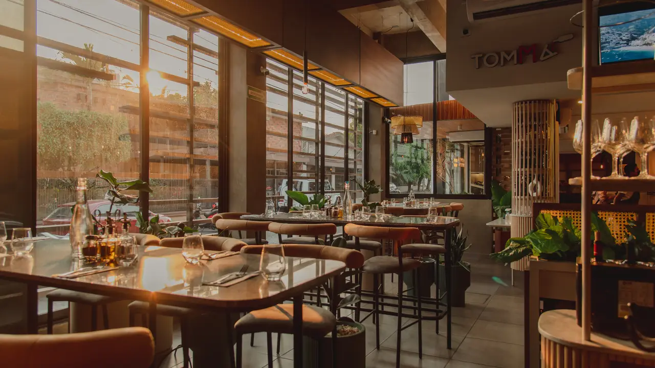 TomMa liquor store and pizza bar, Córdoba, VER