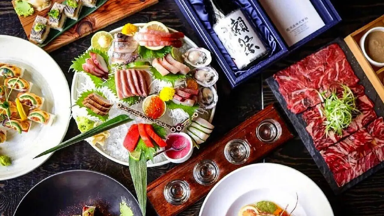 E:Ne Raw Food and Sake Bar, Victoria, BC