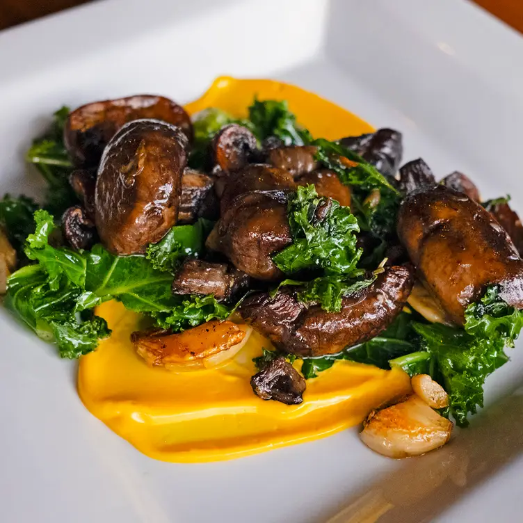 Roasted crimini mushrooms - 13 Gypsies, Jacksonville, FL