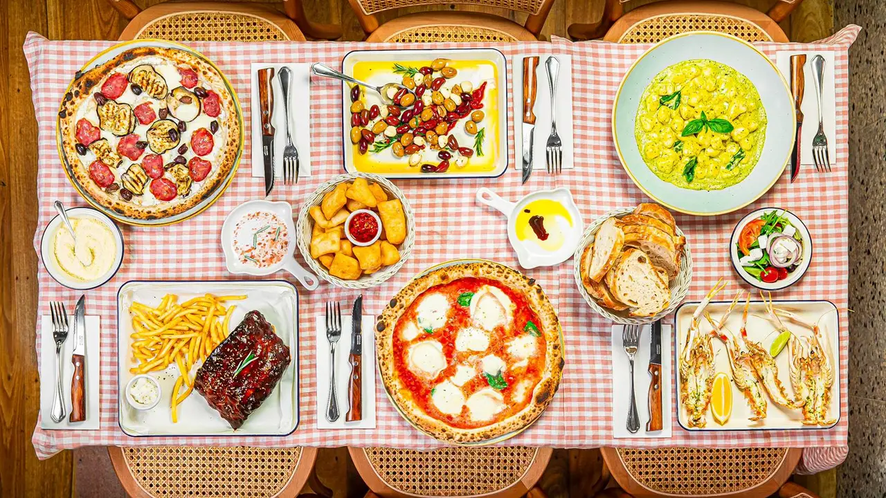 Ribs | Steak | Seafood | Wood Fired Pizza | Pasta - Frankie B's, Parramatta, AU-NSW