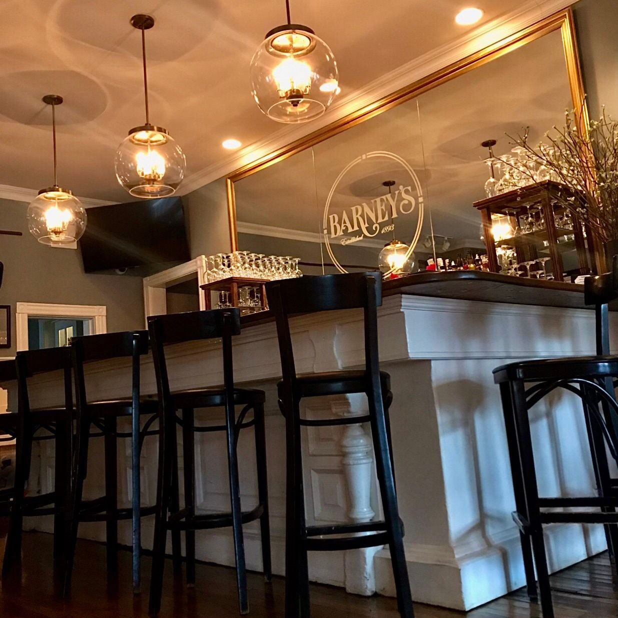 Barney's | United States | Venue Report