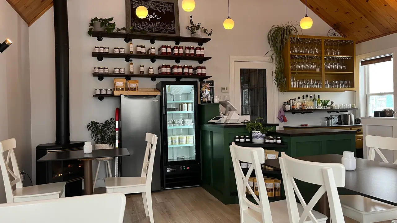 Lupin Dining & Pantry, Musquodoboit Harbour, NS