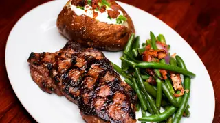 Una foto del restaurante Tahoe Joe's Famous Steakhouse - Bakersfield