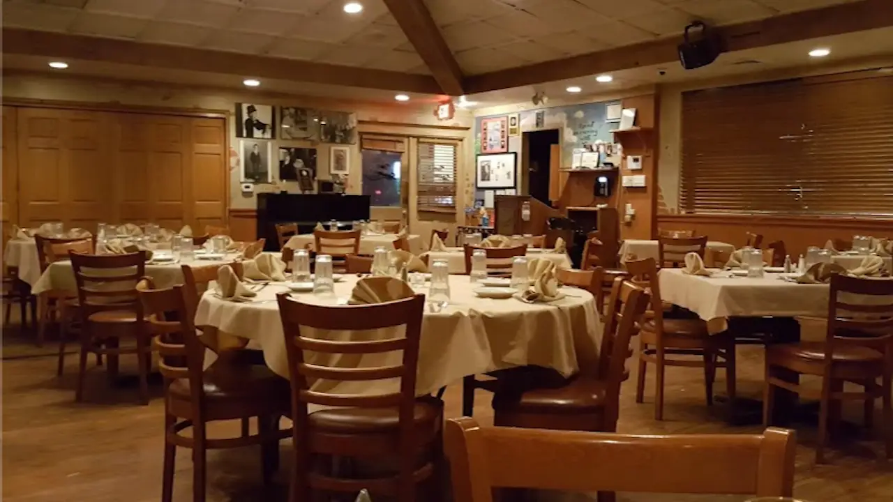 Dining Room - Tony Spavone's Ristorante, Bloomingdale, IL