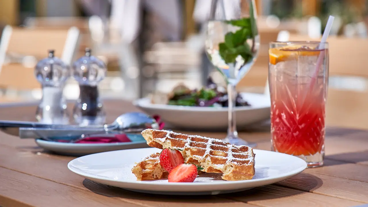 Das erste Restaurant der Berliner Kaffeerösterei - Das Restaurant der Berliner Kaffeerösterei am Stuttgarter Platz, Berlin, BE
