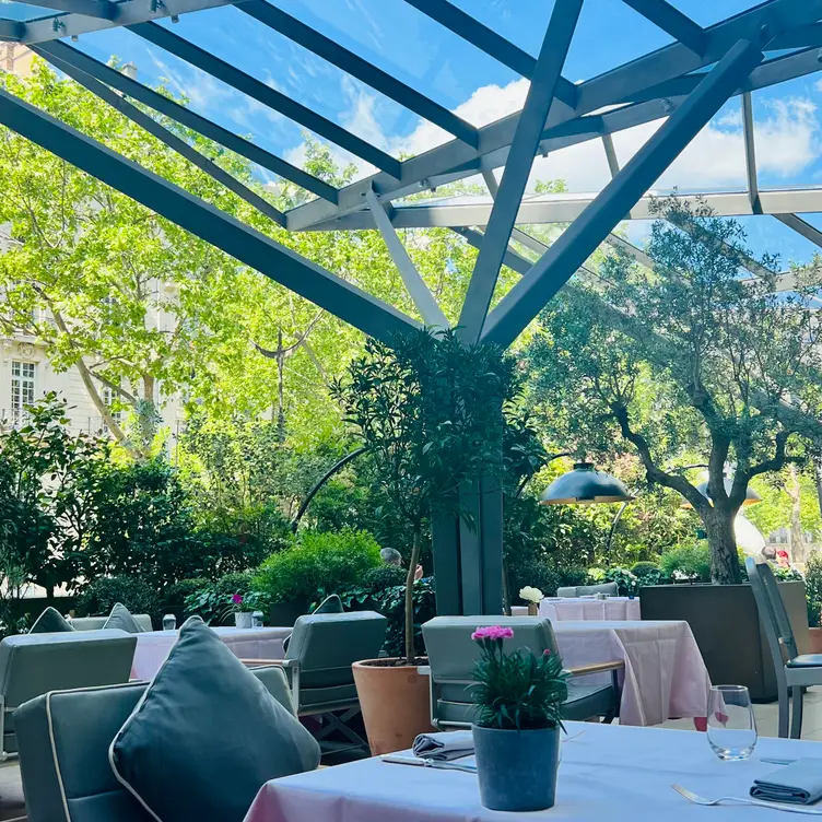 Lili - The Peninsula Paris, Paris, Paris