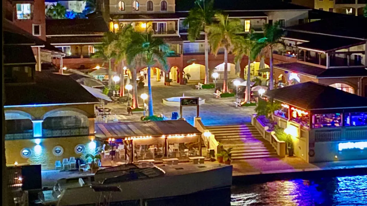Porto Cupecoy, Sint Maarten - Cambuci, Cupecoy, Sint Maarten