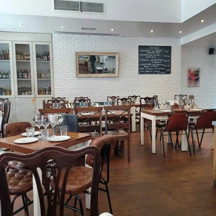 Briciole Restaurant, London, 