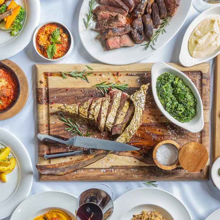 Mooo ページ Moo Moo's Italian Steakhouse (@moomoositaliansteakhouse