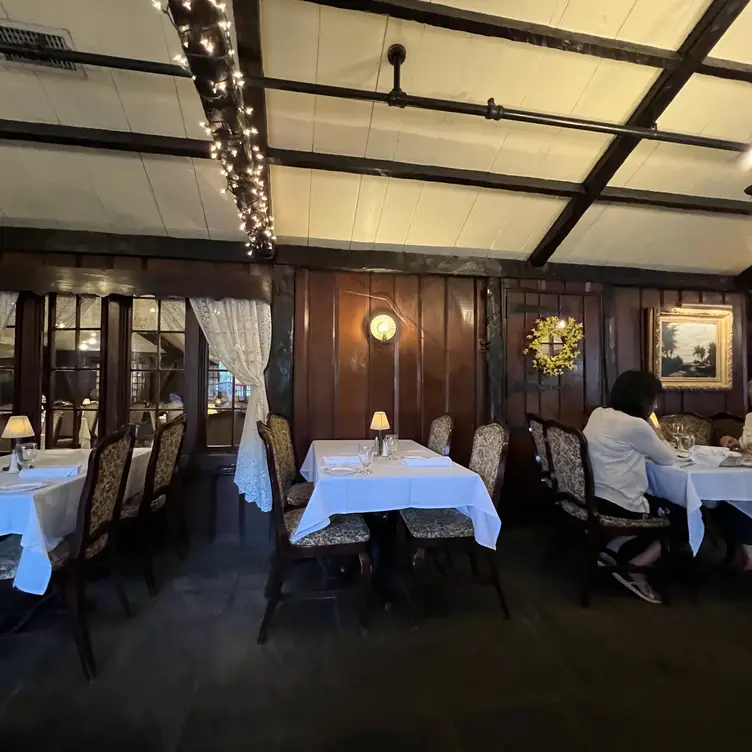 Lafayette House, Foxboro, MA