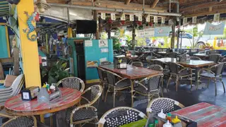 Une photo du restaurant Porky's Bayside Restaurant and Marina