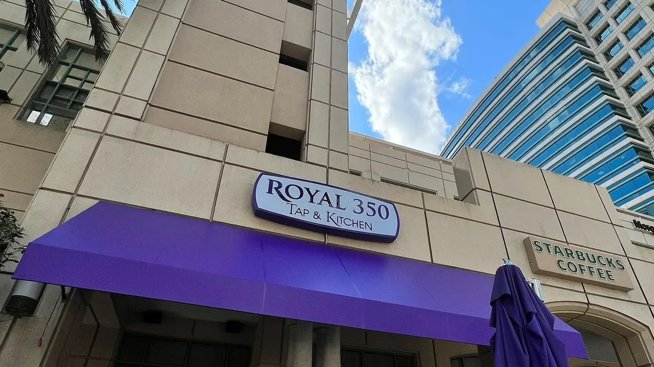 Royal 350 Tap & Kitchen, Fort Lauderdale, FL