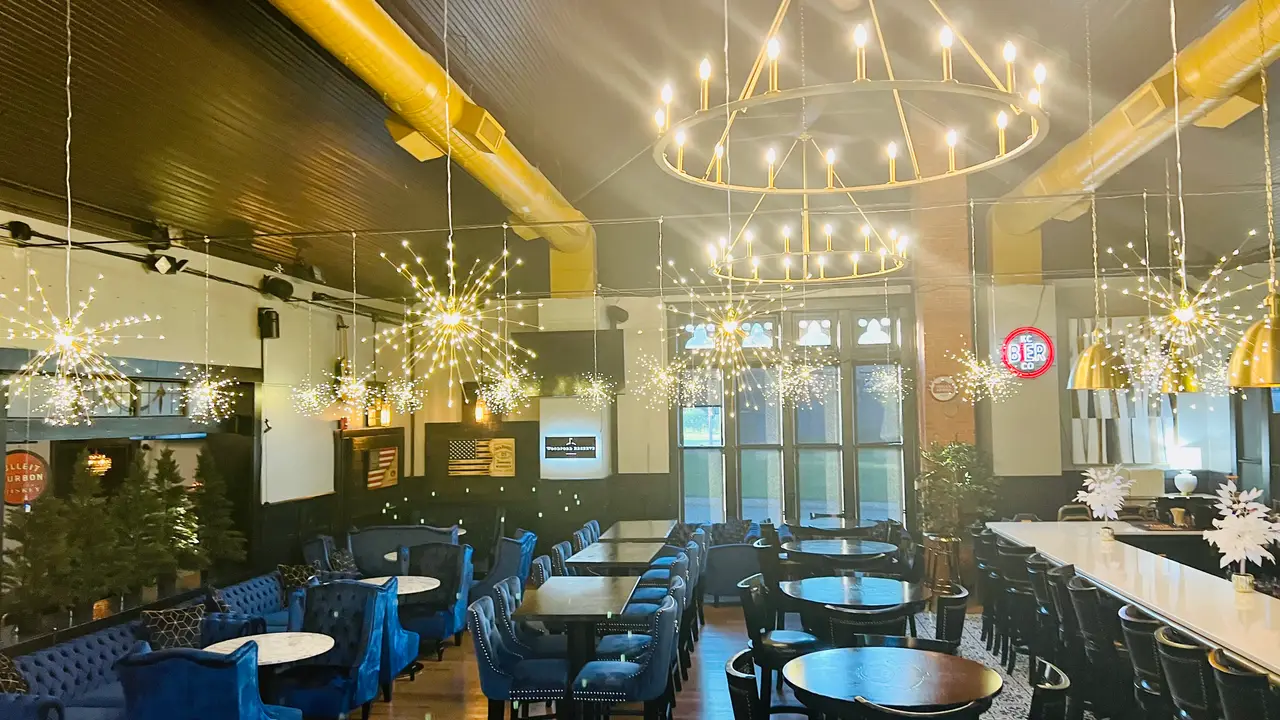 Aspen's Restaurant and Lounge, Overland Park, KS