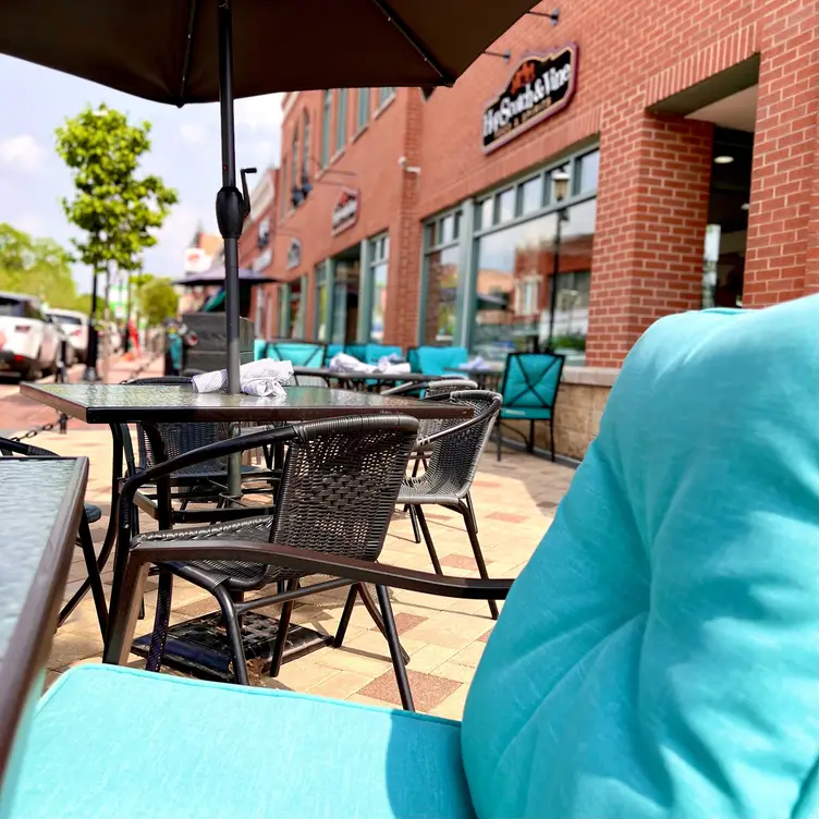 Patio - HopScotch and Vine, Plainfield, IL