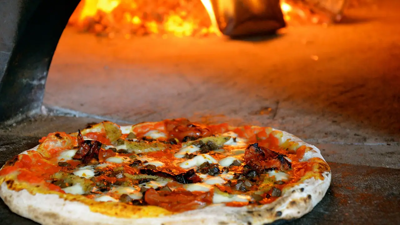 Wood fired pizza just like Italy!  - La Uva Fortuna Farms WA Battle Ground