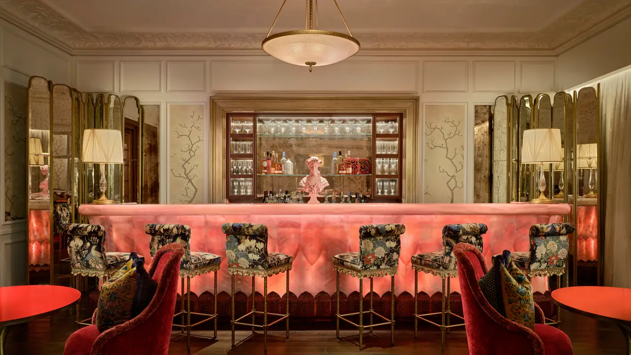 Isabel Bar, Singapore, Singapore