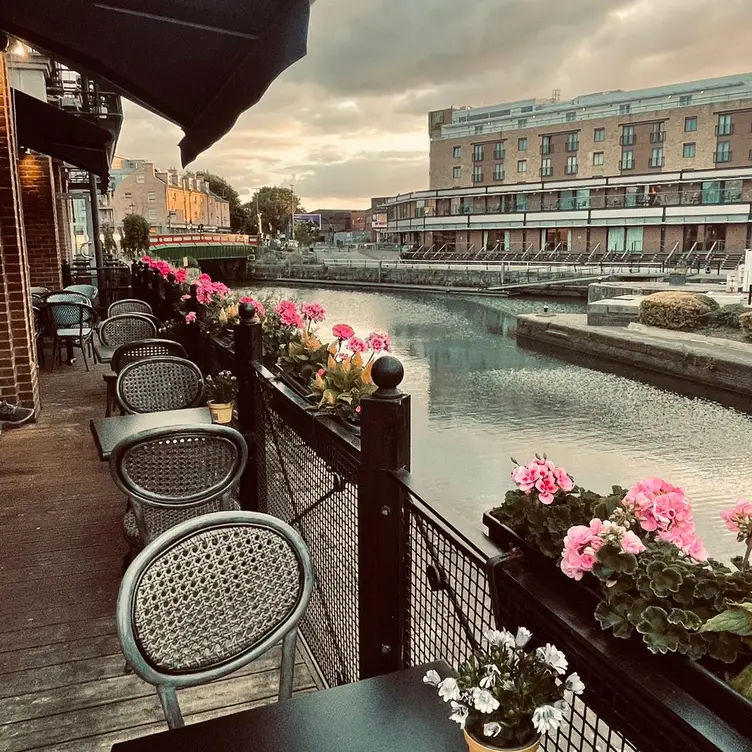 Siracusa Italian Kitchen, London, 