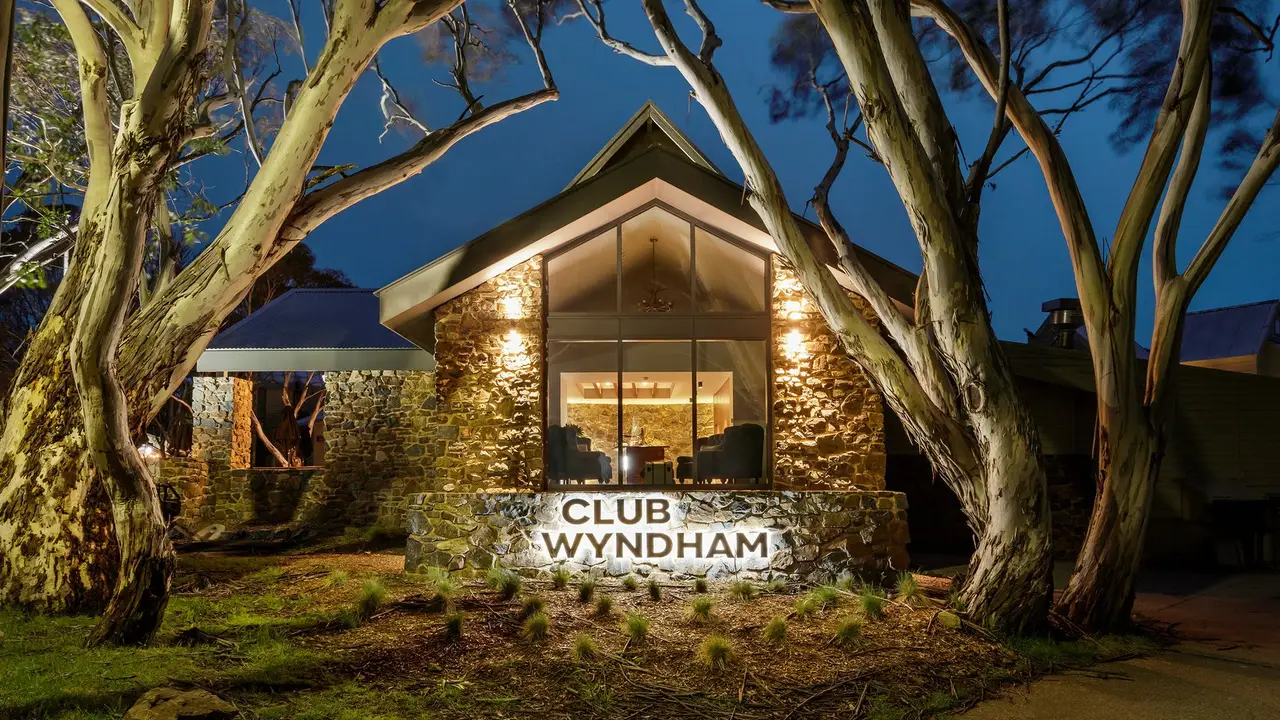 Beautiful restaurant in a fantastic alpine setting - Elements Restaurant - Club Wyndham Dinner Plain, Dinner Plain, AU-VIC