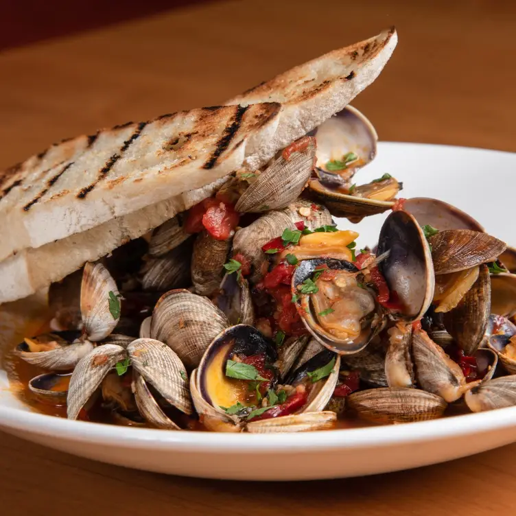 Clams - Bugatti's Ristorante, West Linn, OR