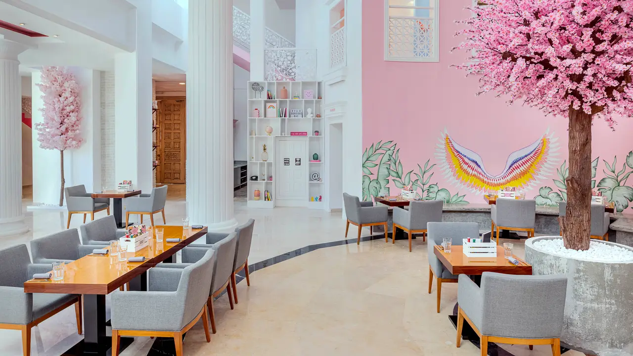 Bounty Beets at Le Meridien Dubai Hotel & Conference Centre, Dubai, Dubai