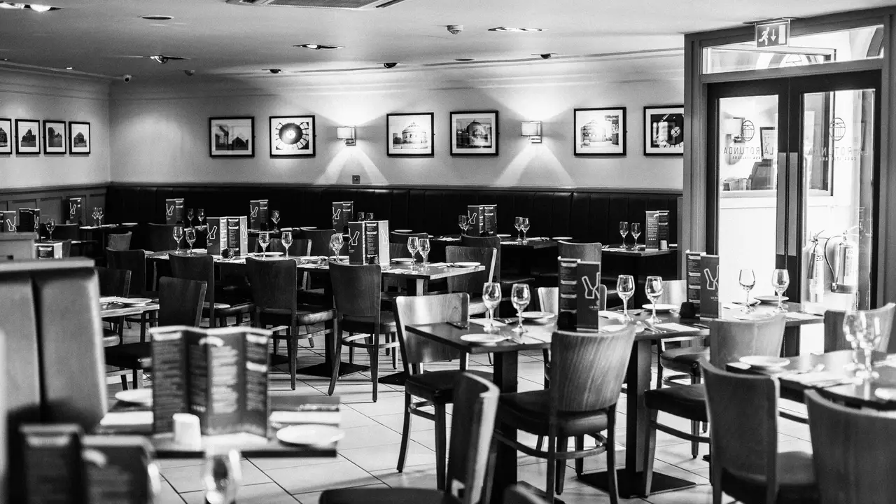 Romanos Main Restaurant at Cranside Kitchen - Cranside Romanos, Glasgow, Glasgow City