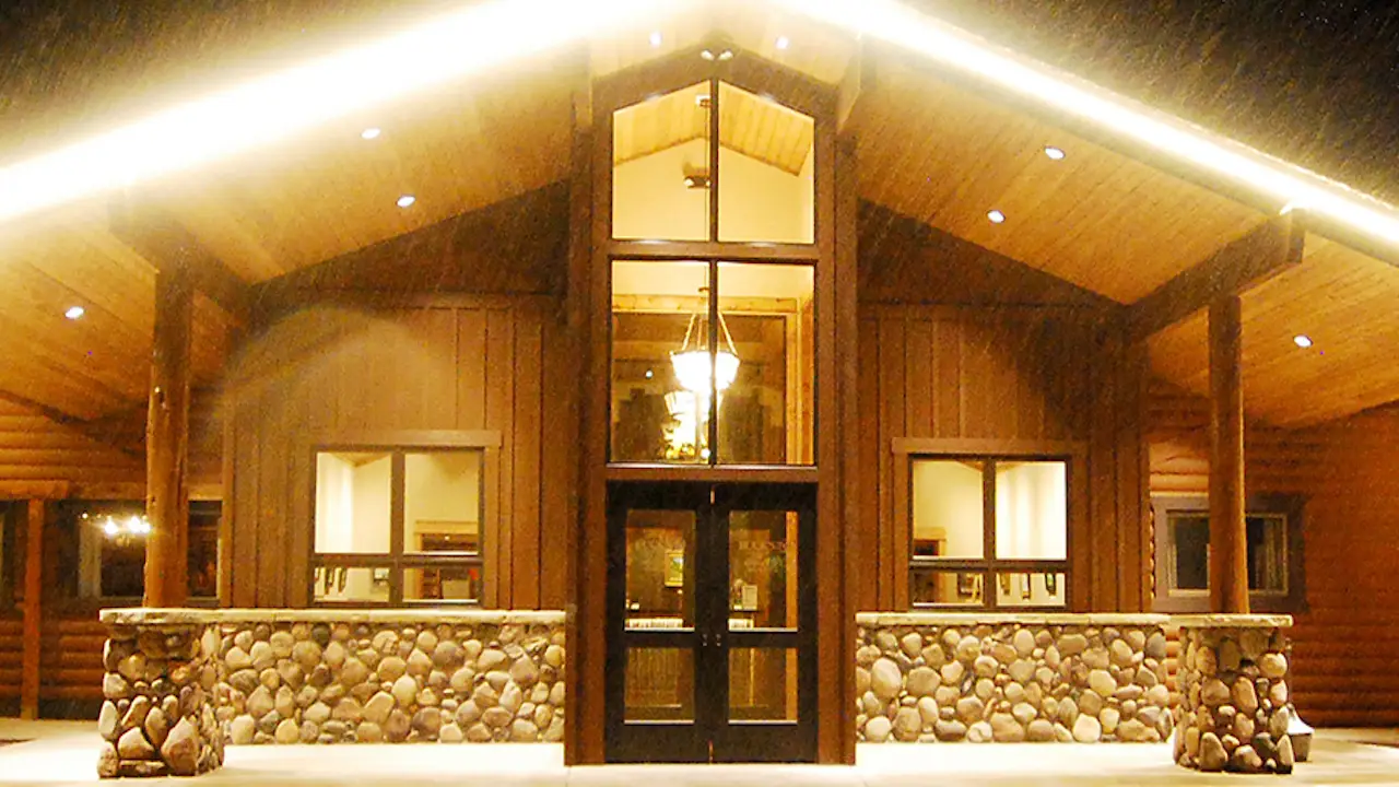 Buck's T4 Dining Room, Gallatin Gateway, MT