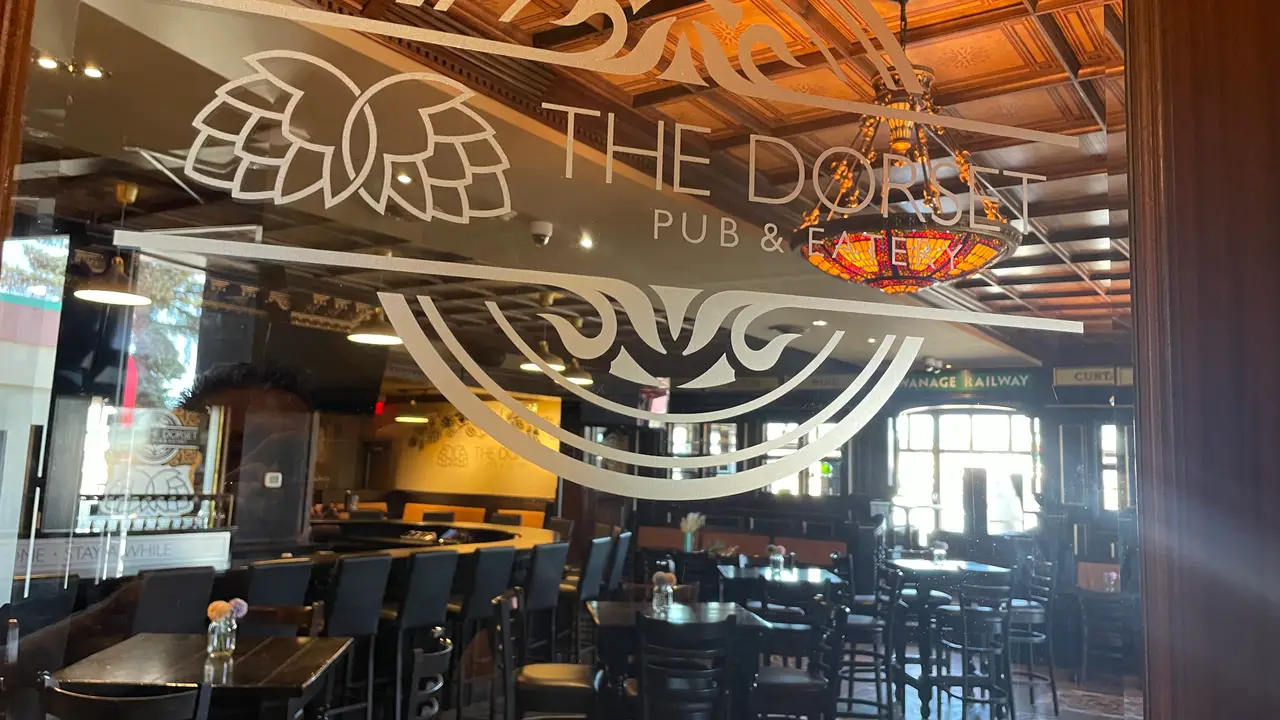 The Dorset Pub & Eatery, Calgary, AB