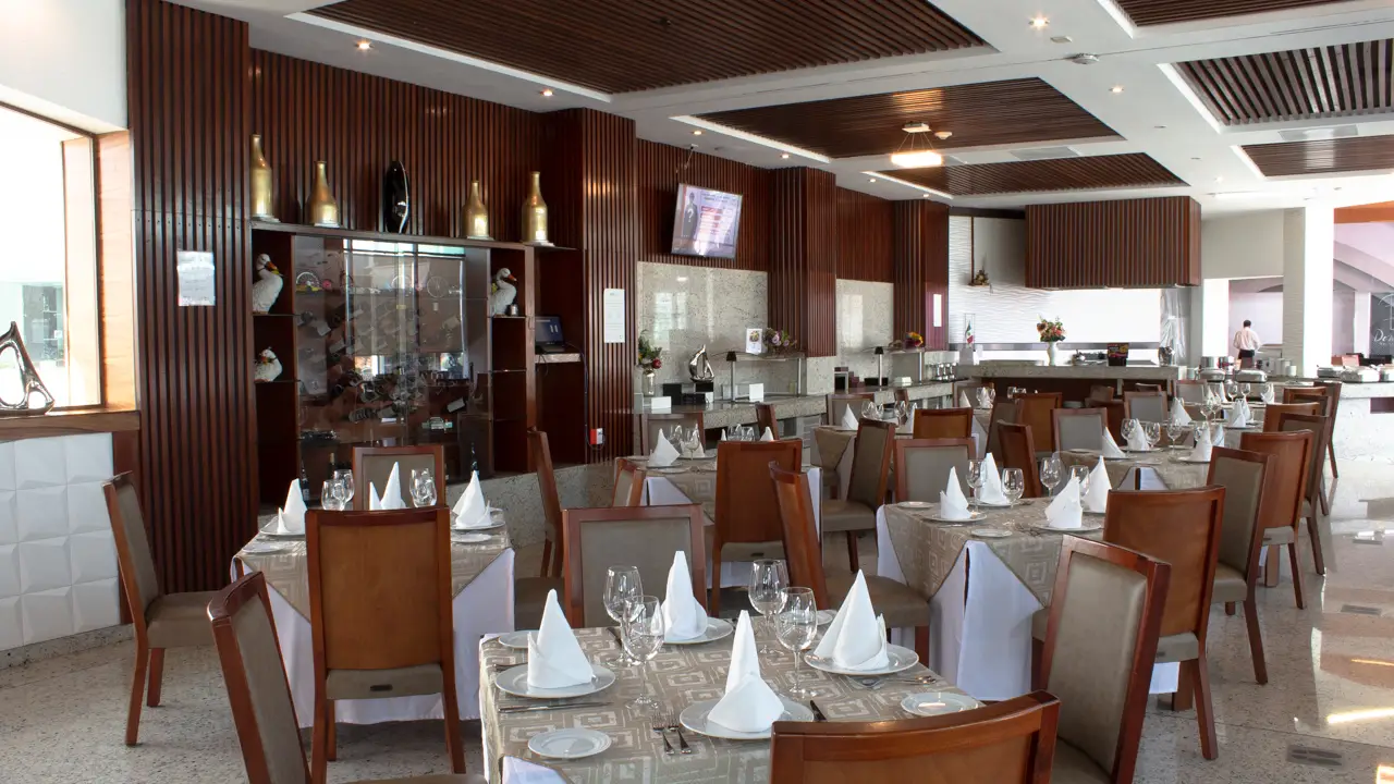 Restaurante internacional con vista panorámica. - Restaurante Stellaris, Santiago de Querétaro, QUE