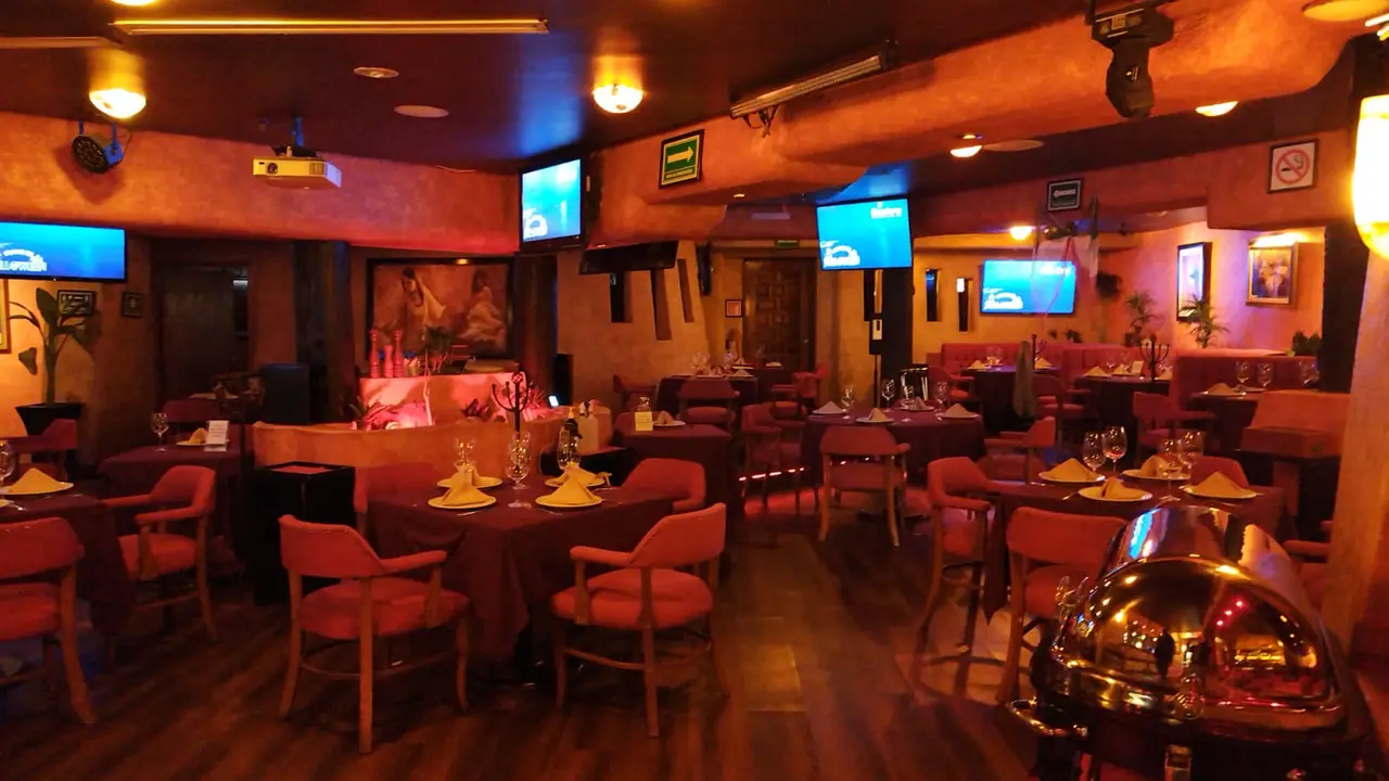 Conoce nuestro salón principal - Buukra Butcher Club 105, Quéretaro, QUE
