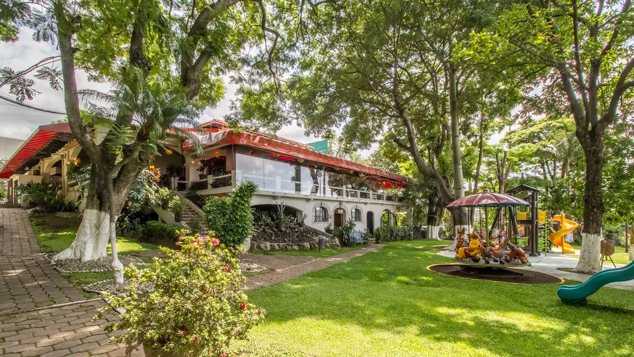 Carlitos Grill and Garden - Carlitos Grill and Garden, Cuernavaca, MOR