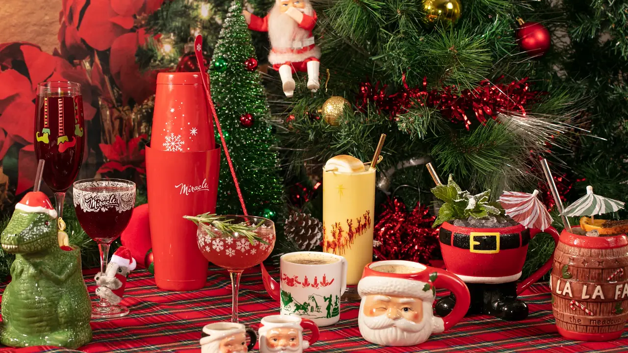 Christmas themed cocktails - Miracle Pop Up Christmas Bar, Collingwood, ON