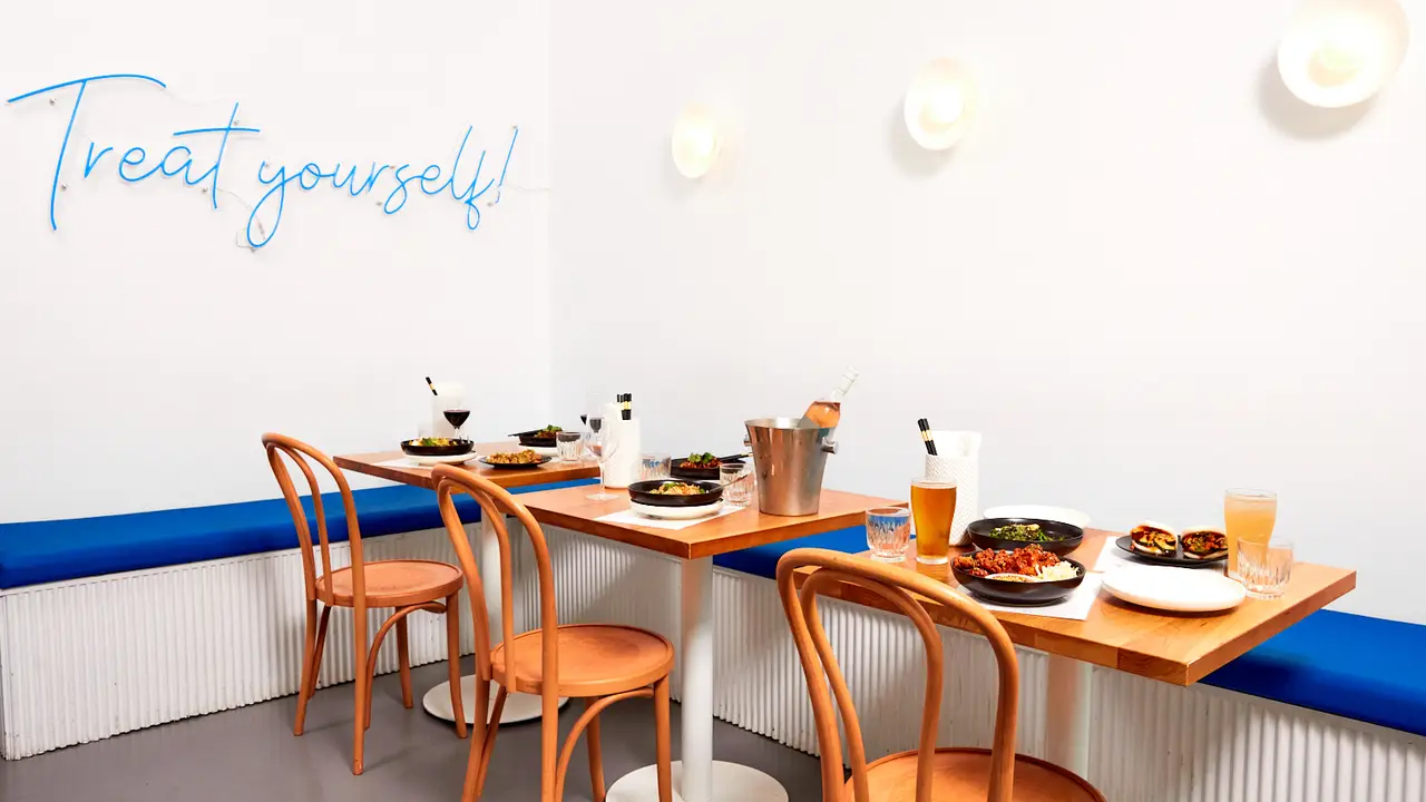 Modern Asian Bar &amp; Diner - Kami, Burleigh Heads, AU-QLD