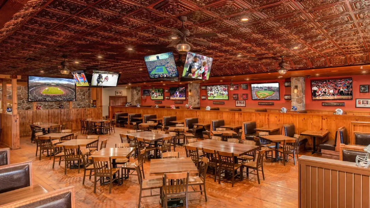 Drafts Sports Grill, Branson, MO