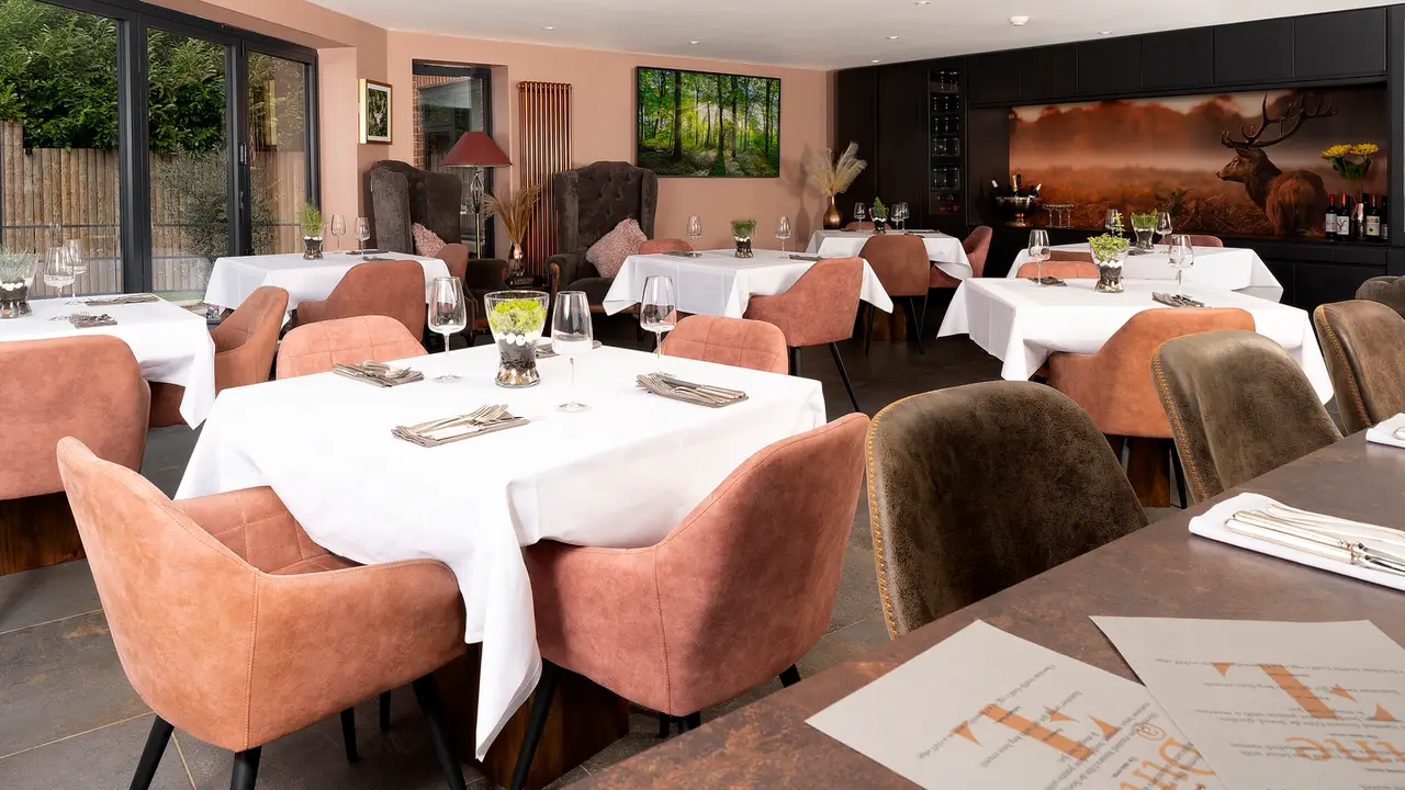 The Main Restaurant - Dine @ FL, Crawley, 