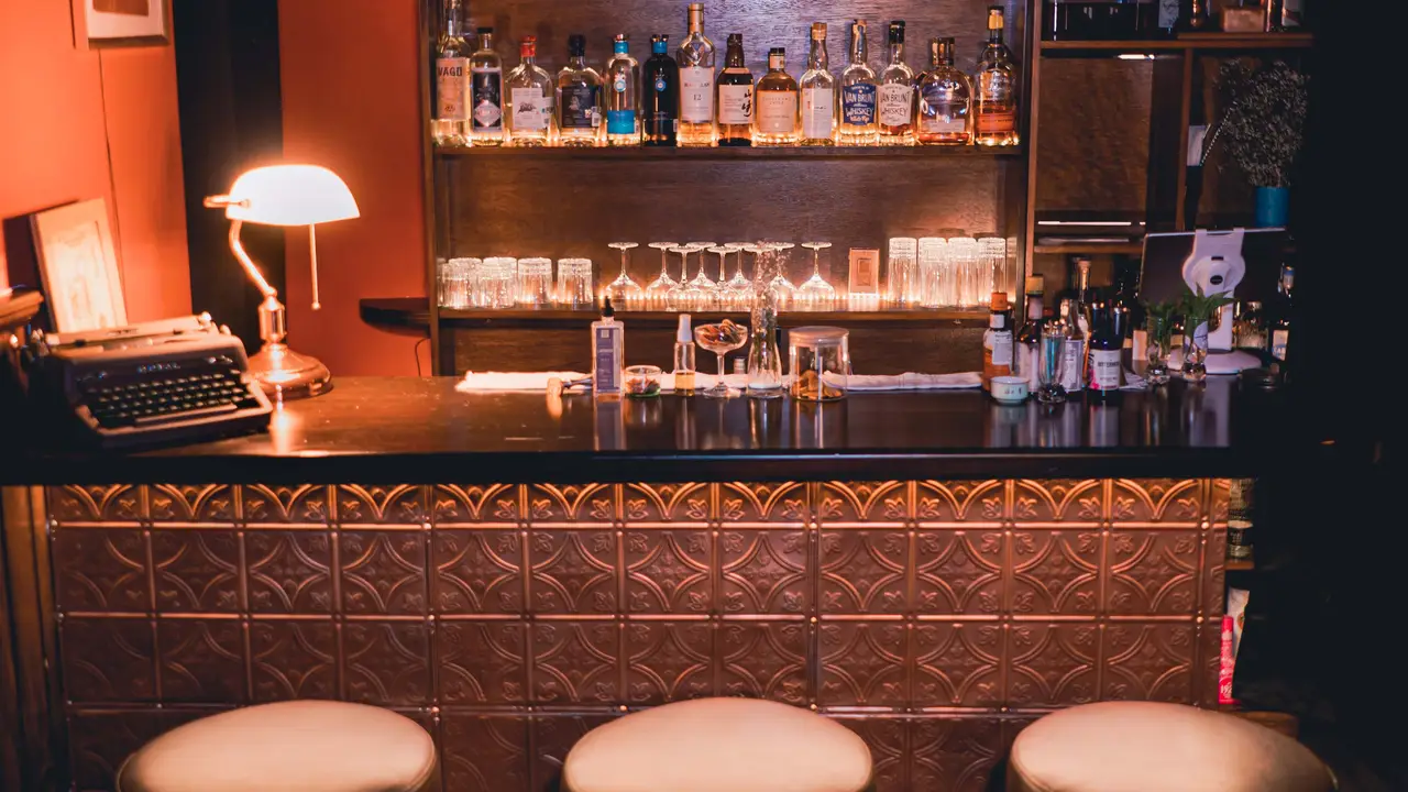 Come fly with us through our delicious cocktails! - Aereo Cafe Bar, Playa del Carmen, ROO