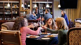 Una foto del restaurante Numa at St. Eugene Golf Resort & Casino