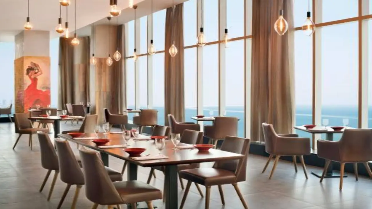 Medios Restaurant - Delta City Center Doha, Doha, Doha
