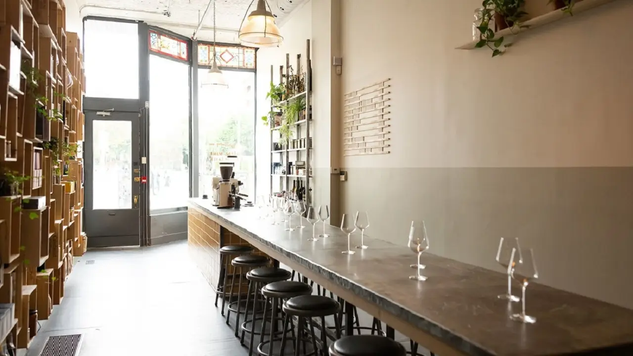 Peter Pantry - Wine Shop & Wine Bar, Toronto, ON