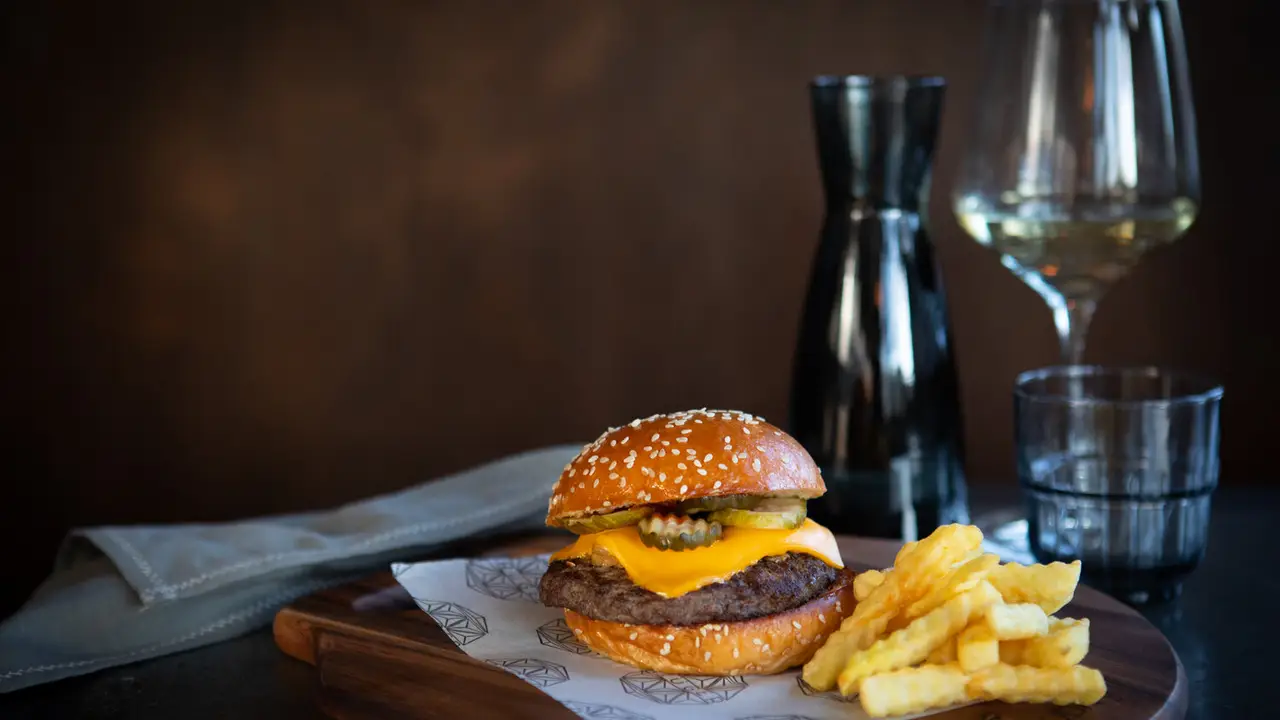 Brüger AU-VIC Footscray