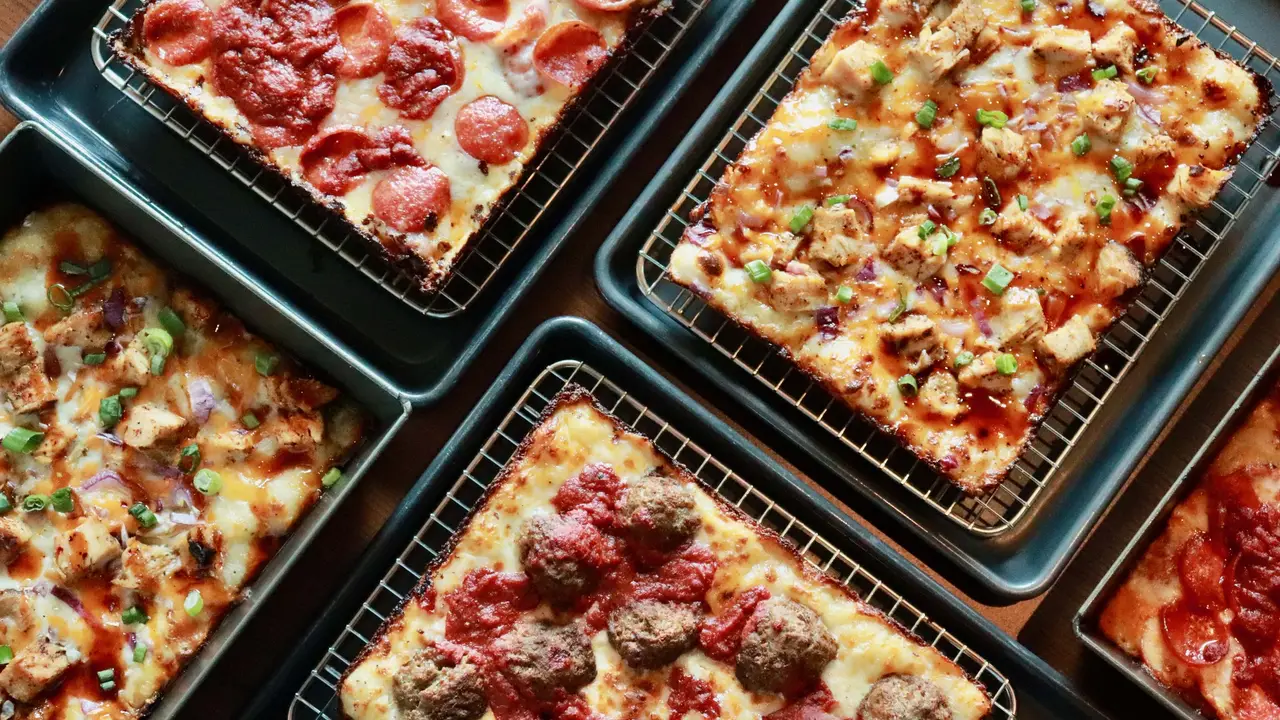 Backlot Pizza + Kitchen, Elkhorn, NE
