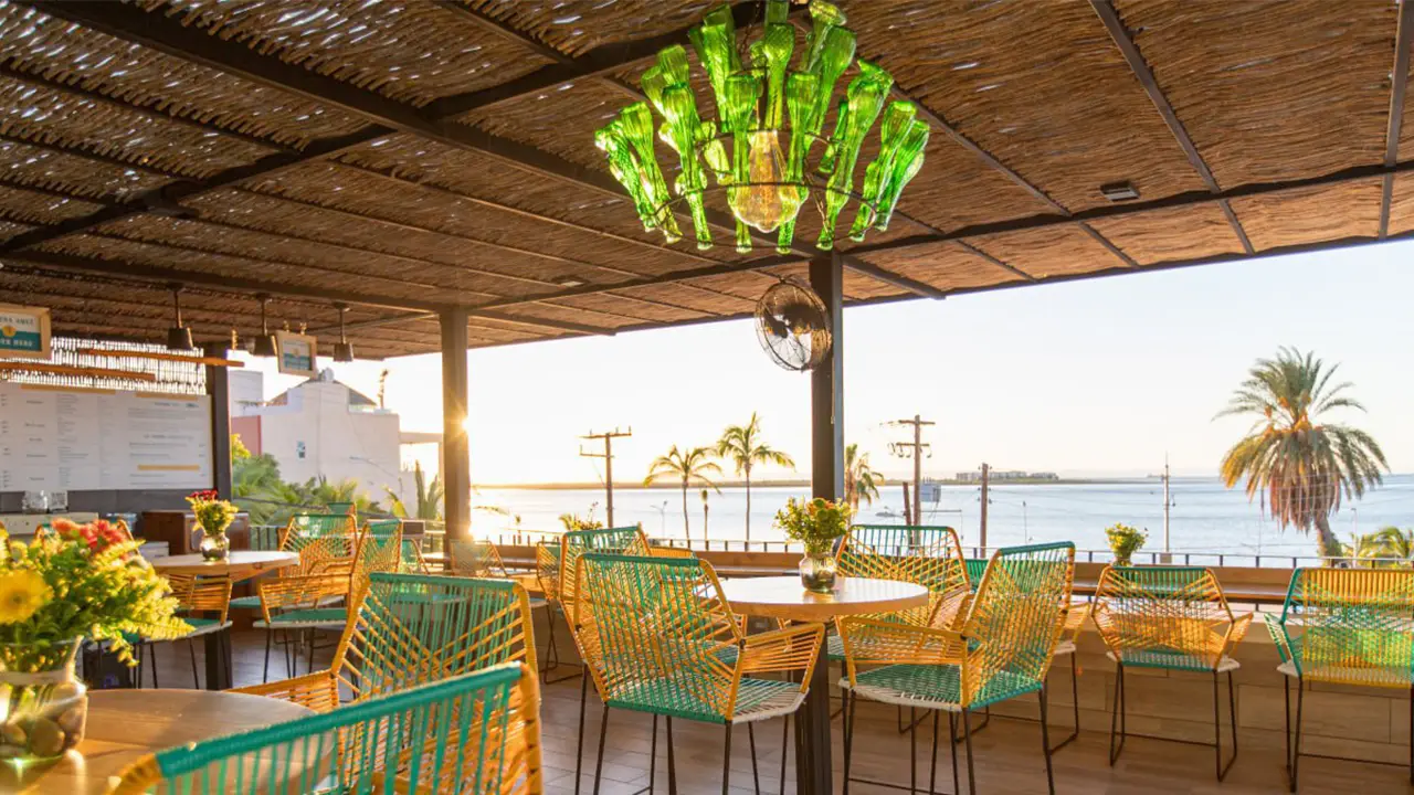 Terraza Toto Frito La Paz - Toto Frito Fish & Chips - Suc. La Paz, La Paz, BCS