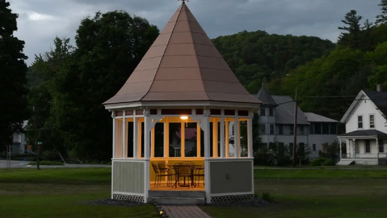 Tessie’s Restaurant & Tavern, Bethel, VT