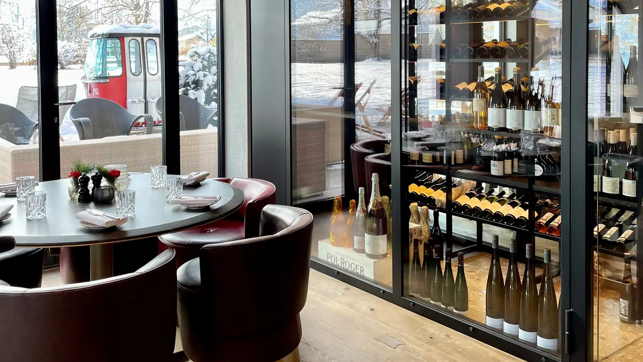 Vinothek - die Vinothek, Grassau, BY
