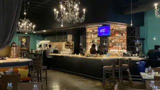 Una foto del restaurante Elle Restaurant & Lounge