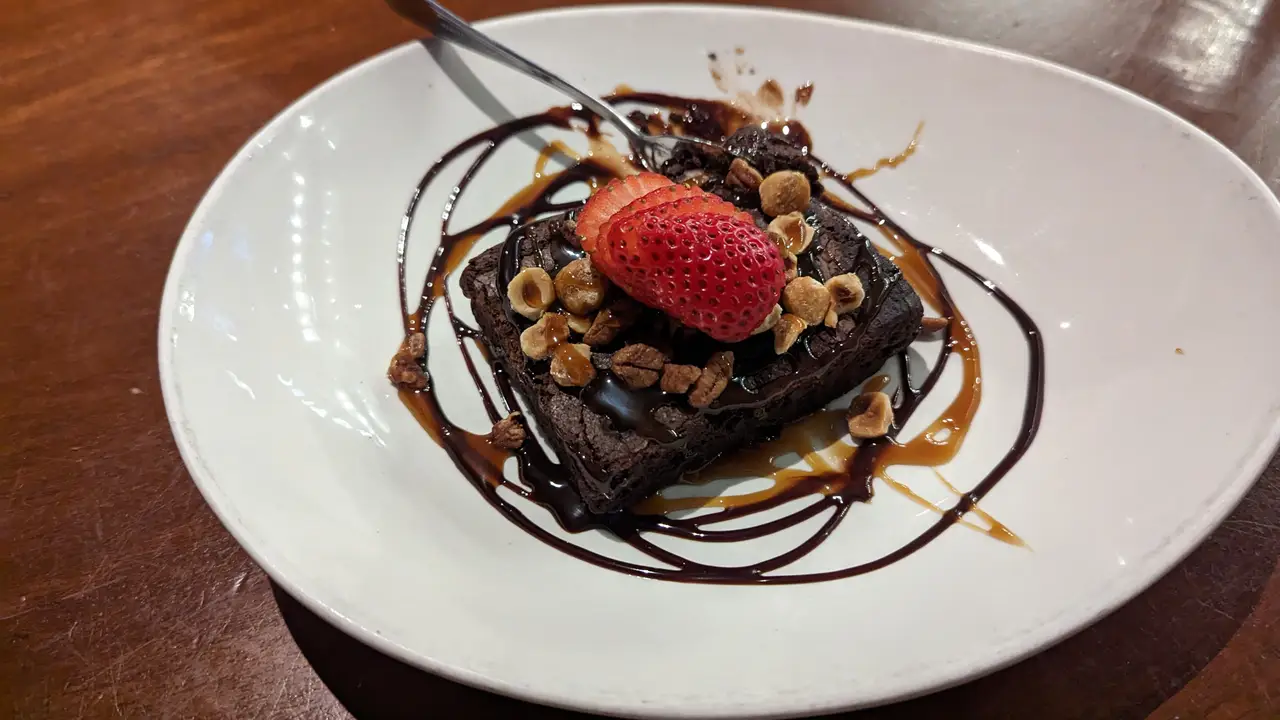 Central City Taphouse & Kitchen, Surrey, BC