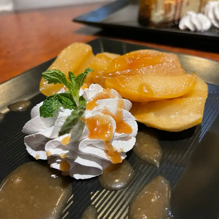 CRAVE - Woodbury, Woodbury, MN