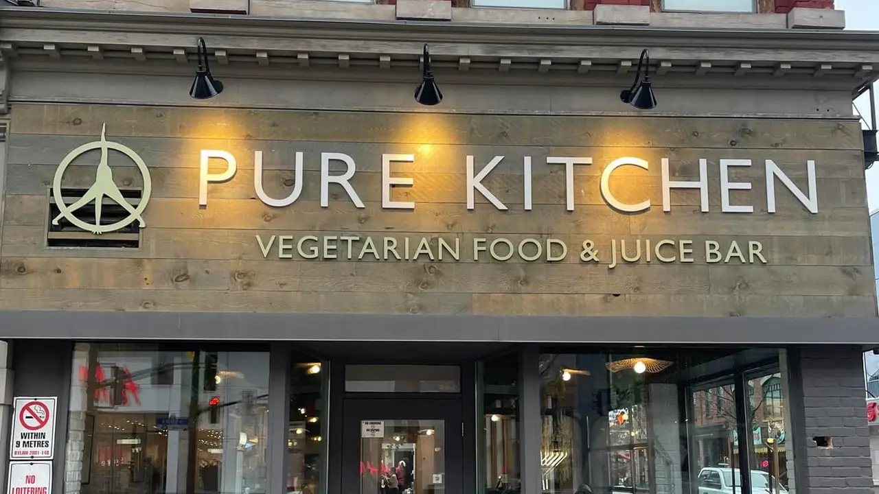 Our storefront on Rideau Street - Pure Kitchen - Rideau, Ottawa, ON