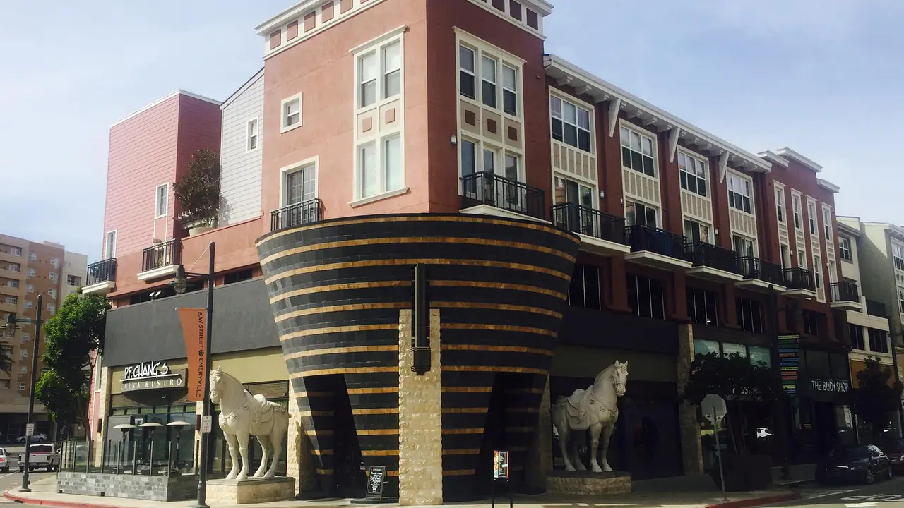P.F. Chang's - Emeryville: Permanently Closed, Emeryville, CA