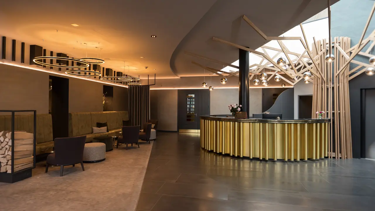 Hotel-Lobby - Restaurant Parkhotel Schmid, Adelsried, BY